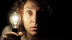 8 Gewohnheiten, die laut Psychologen auf eine geringe Intelligenz hindeuten